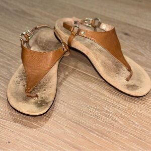 Vionic Slingback Sandal Size 9 1/2